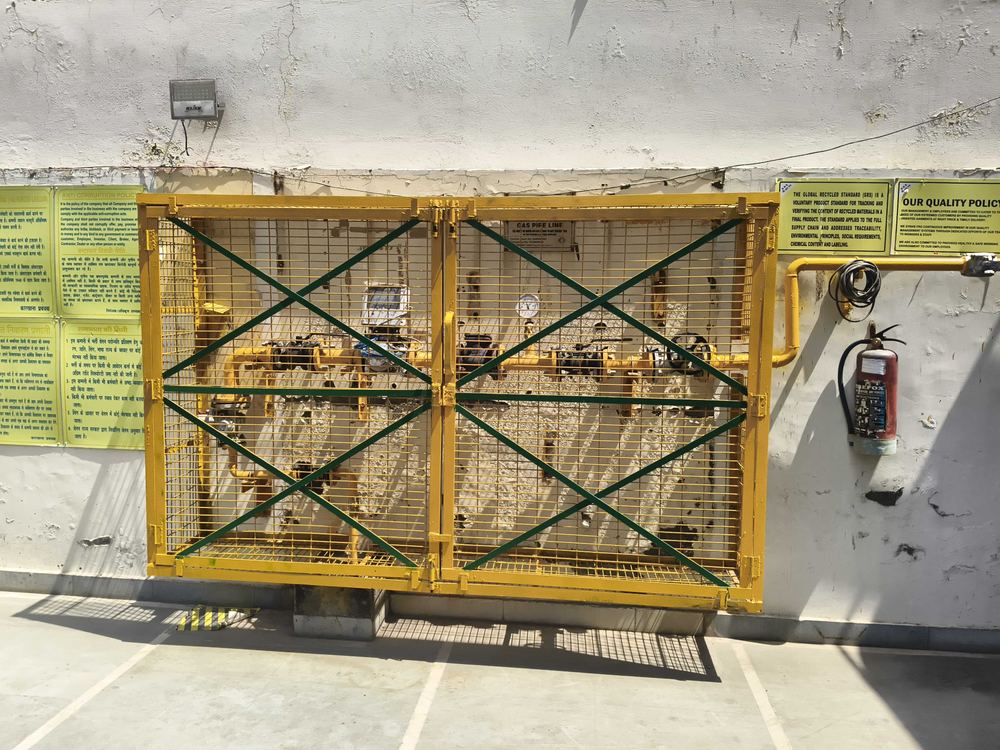 Industrial Factory For Rent in Sector 155, Noida - image 1