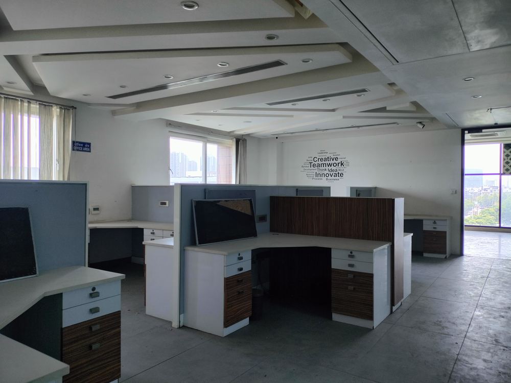 Industrial Building For Rent in Sector 4, Noida - image 2