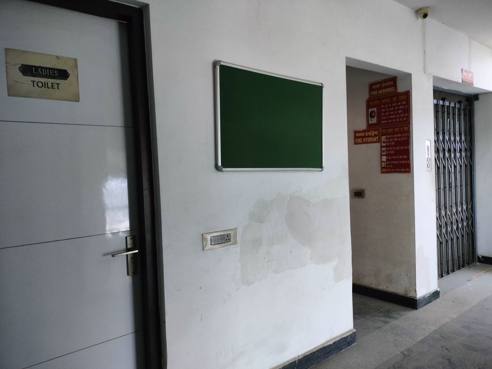 Industrial Factory For Rent in Sector 155, Noida - image 1
