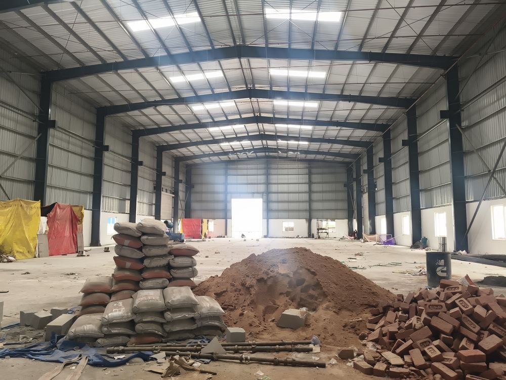 Industrial Warehouse For Rent in Sector 63, Noida - image 1