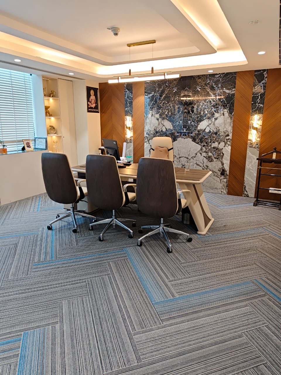 Furnished office space for rent in Noida